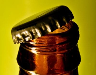 Reducción de corrosión de tapas de botellas con FlexPro® CL