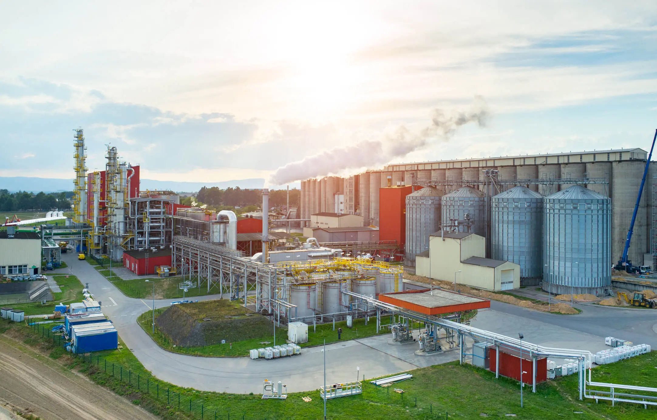 Planta de etanol a mitad del día
